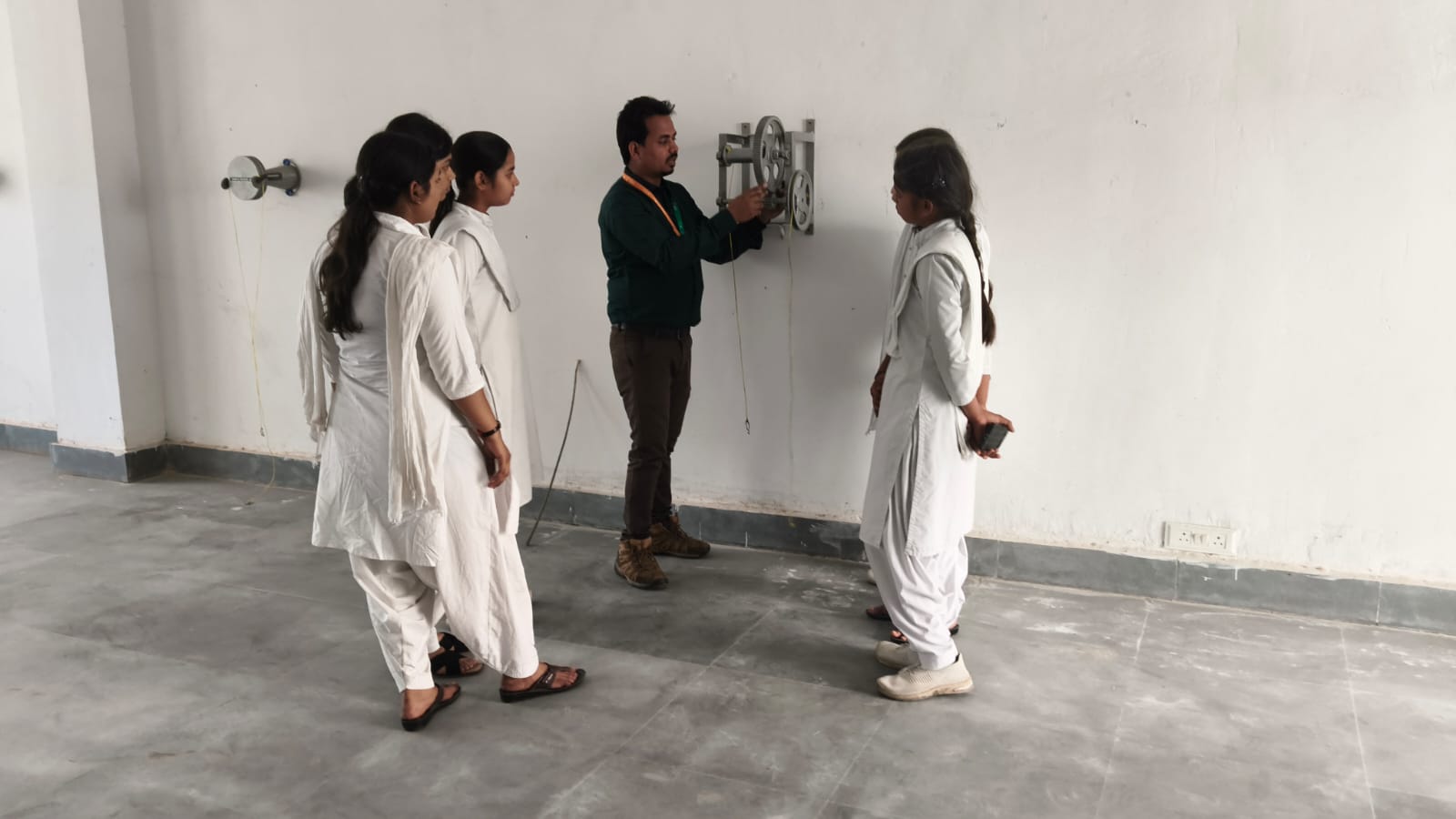 Physics laboratory practical demonstration at Government Polytechnic Gopamau